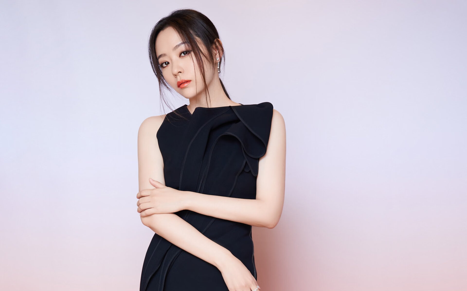 训练秘籍:明星球员的日常训练场景曝光,足球明星训练